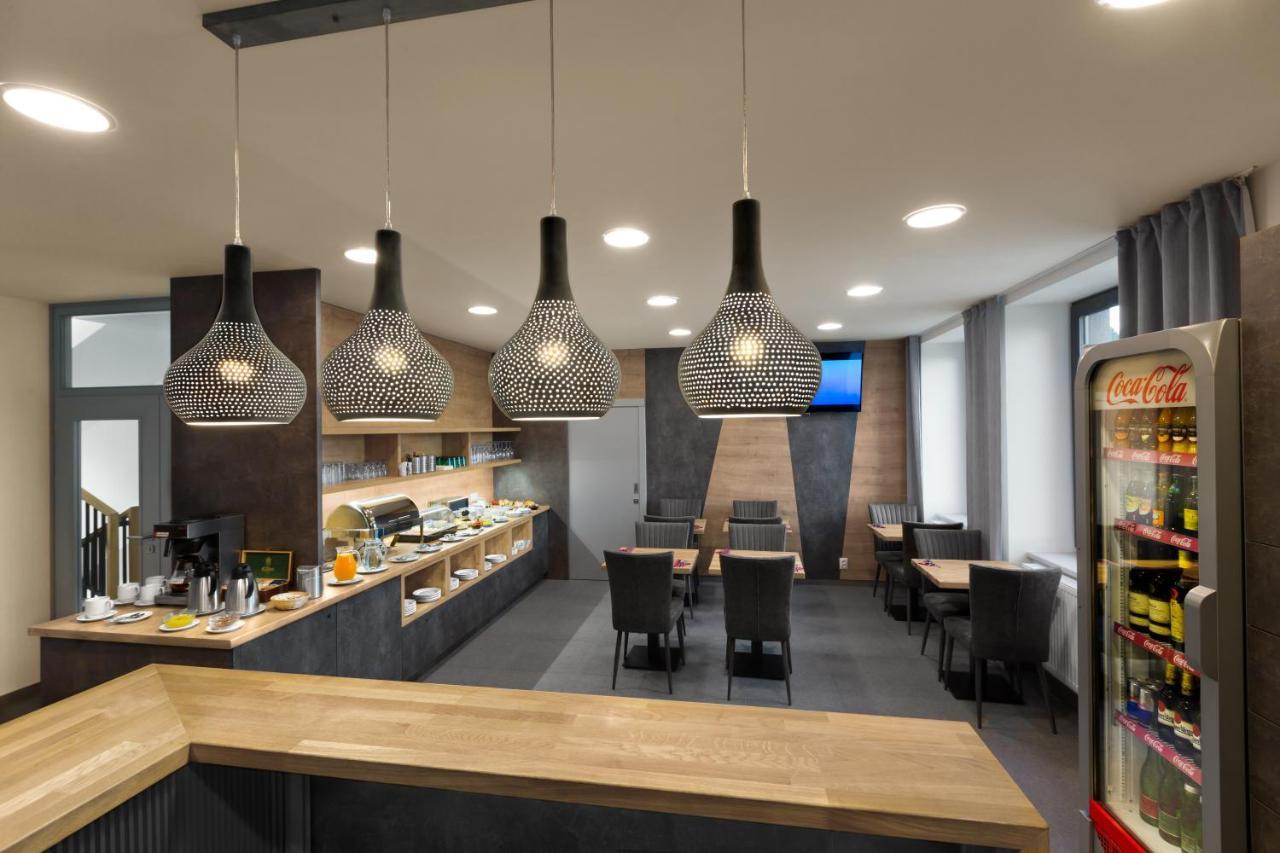 Ala Hotel Bystrice nad Pernstejnem Eksteriør bilde